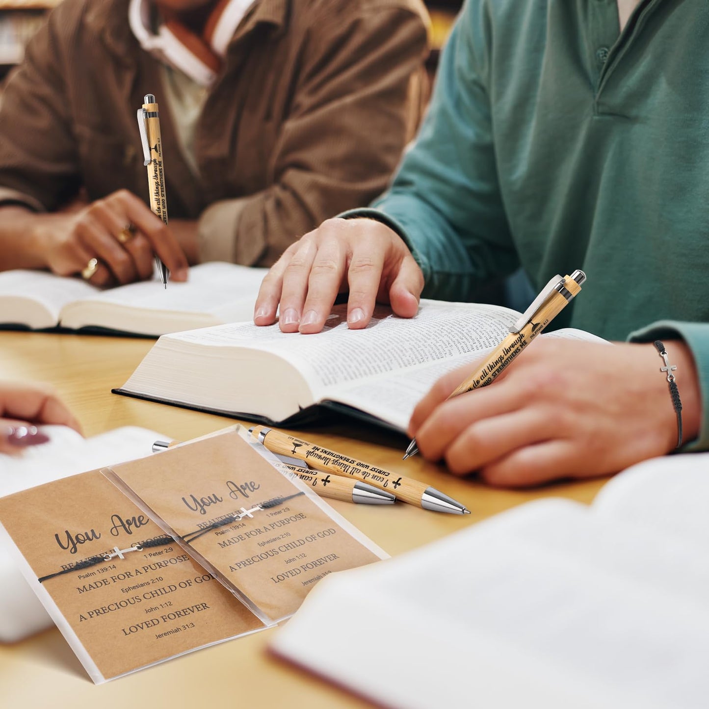 48 Sets Christian Gifts Bulk Include Bible Verse Inspirational Bamboo Pens Friendship Cross Bracelets Inspirational Cards and Organza Bags for Women Men Church Office School Journal Party Favors