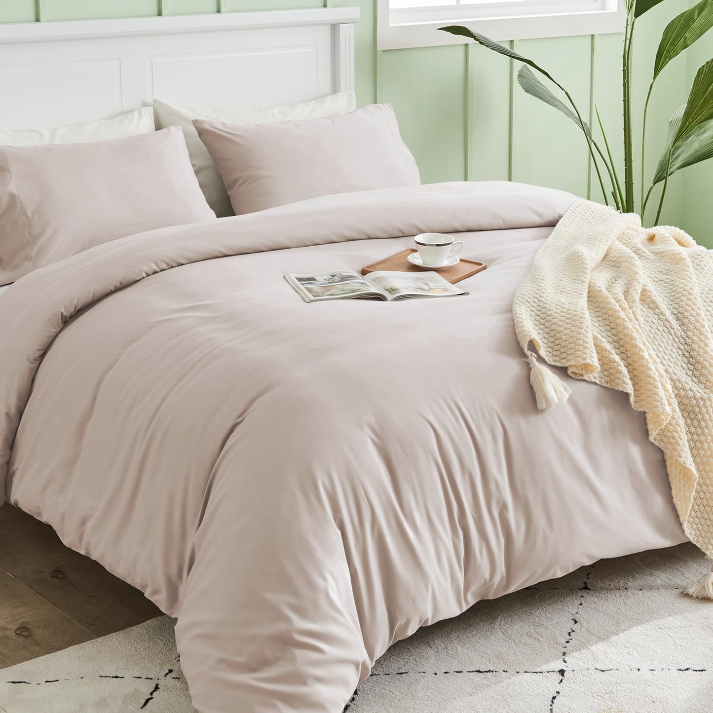 Sasttie Duvet Cover Queen, 3-Piece Ultra Soft Double Brushed Bedding Sets for All Season Use, Includes 1 Duvet Cover 90x90 Inches, 2 Envelope Pillowcases 20x30 Inches, Beige