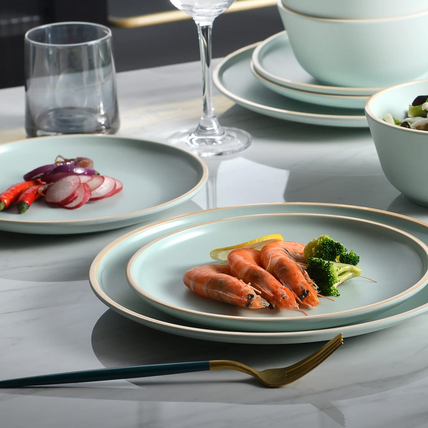 Gufaith Melamine Dinnerware Sets, Plates and Bowls Sets 12 Pcs, Melamine Plates, Dish Set for 4, Unbreakable Dinnerware Set for Party, BPA Free, Suitable Indoors and Outdoors (Mint Green)