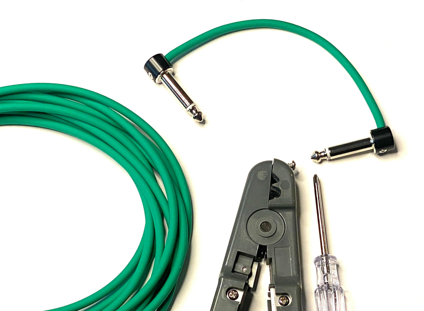 Kurrent Electric Solderless Guitar Pedal Patch Cable Kit 6 Pack to Make DIY Custom Length Cables for Pedalboard (Green Cable Kit)