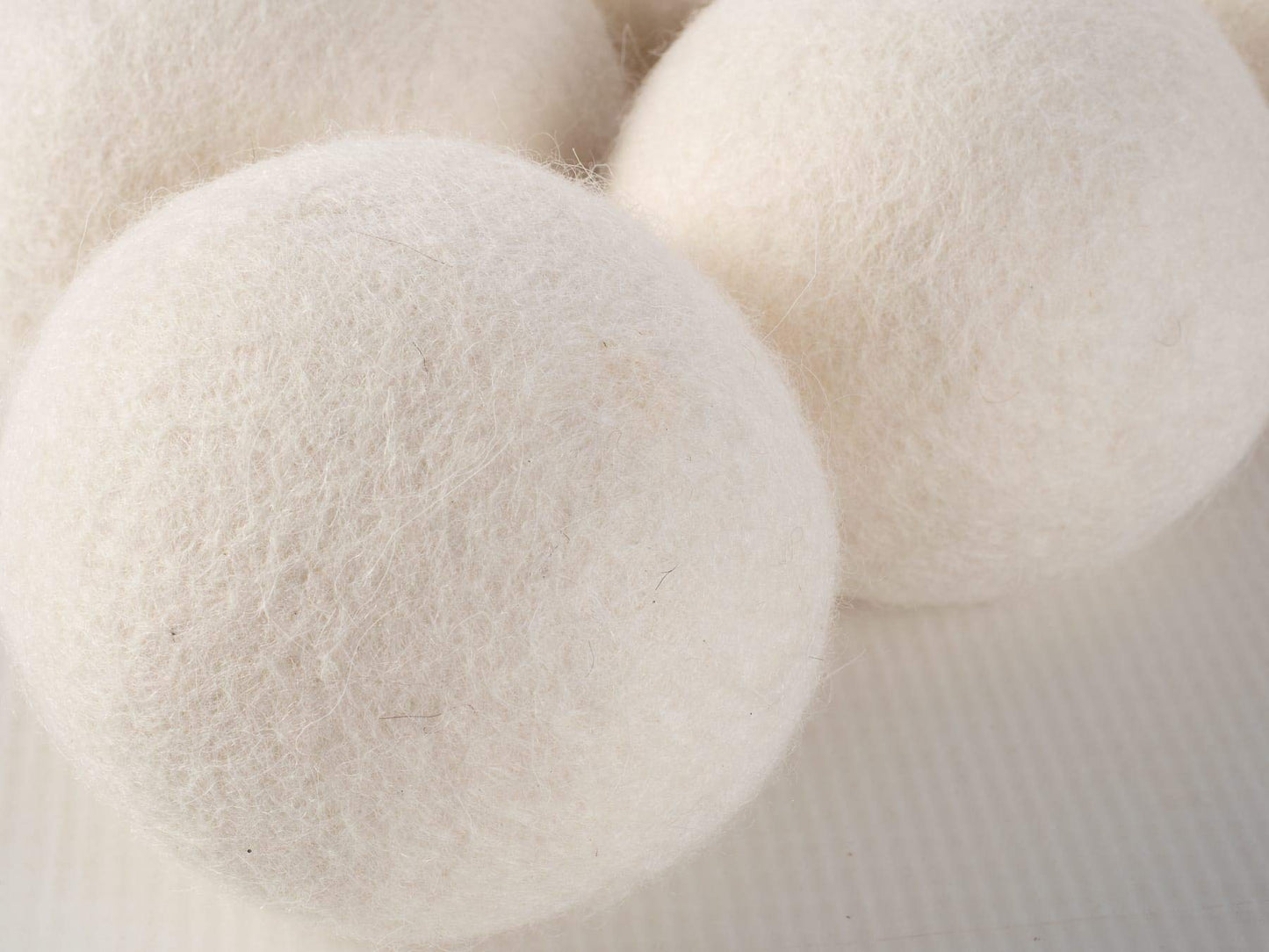 Dryer Balls-All Natural Wool - Chemical Free Natural Fabric Softner, Fabric Softner Alternative Reusable (6 Pack) (White)