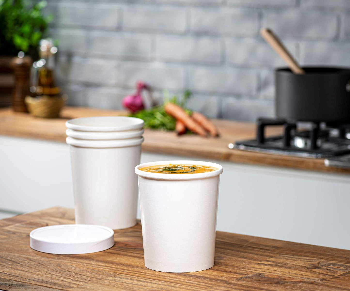 Gusto [32 oz. - 25 Count] White Paper Food Containers with Vented Lids - to Go Hot Soup Bowls, Disposable Ice Cream Cups, Ideal for Hot and Cold Foods - Formerly Comfy Package