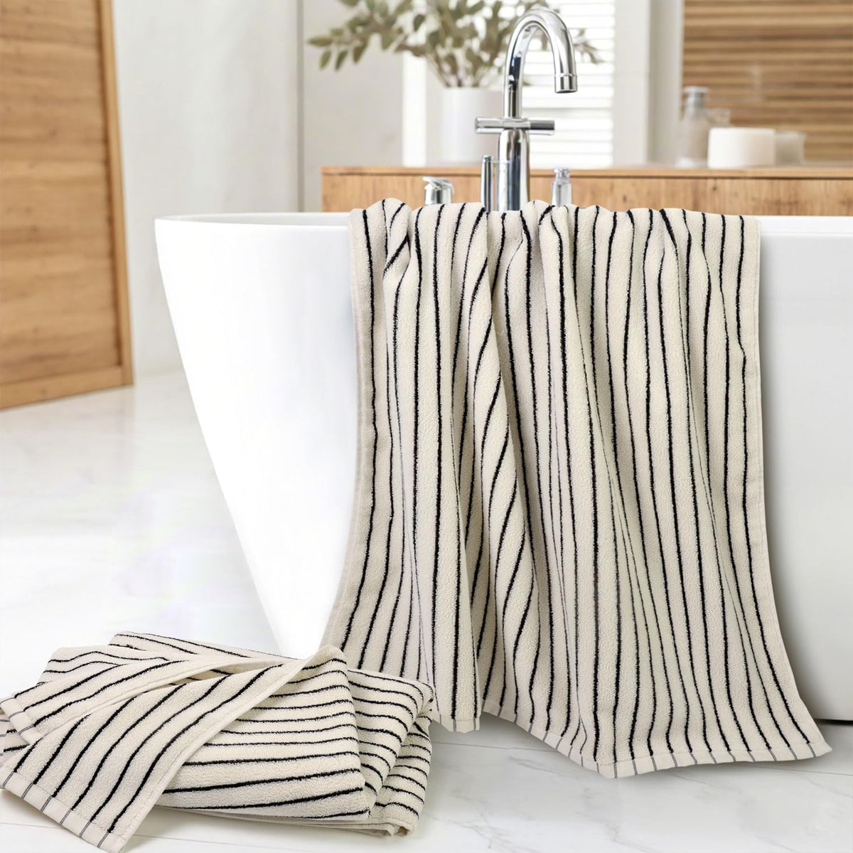 Aoipend Black and White Striped Bath Towels Set of 2, Lighter & Quick Dry Towels Large 27.5 x 55 inches, Farmhouse for Bathroom, Pool, Shower