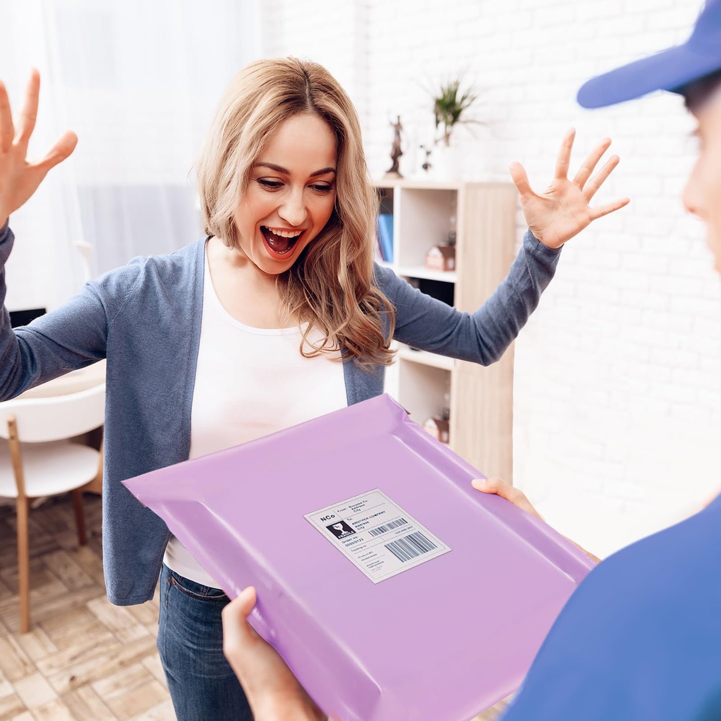 Fuxury Poly Mailers 14.5x19 Inch 200 Pcs, Waterproof Shipping Bags for Clothing, Strong Adhensive Shipping Envelopes for Small Business Suppliers, Self Seal Mailers Poly Bags Mailing Envelopes Purple