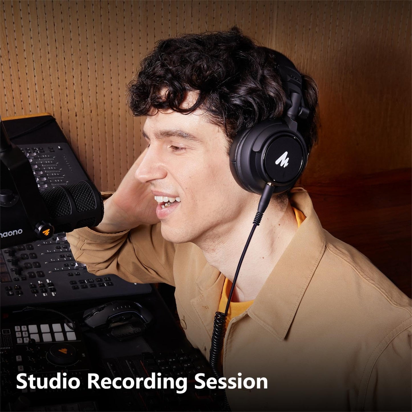 MAONO Professional Studio Monitor Headphones - Over Ear Closed Back Headphones Wired with Detachable Cable for Podcast, Recording, DJ, Music (MH601 Black)