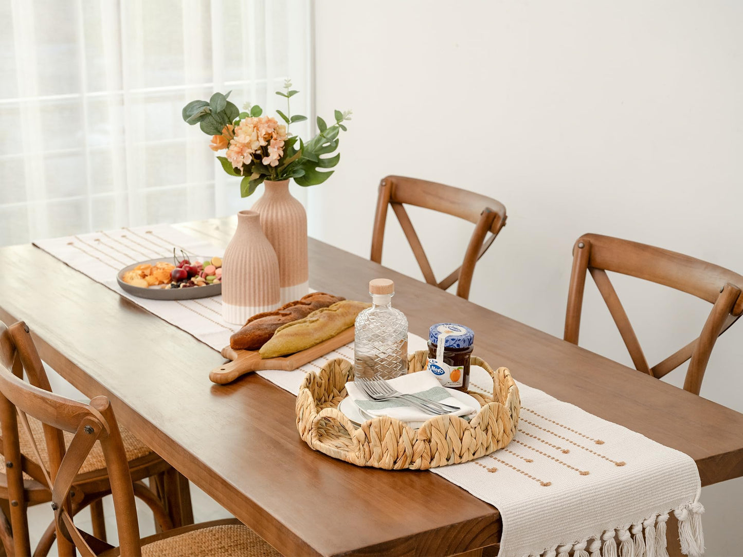 StorageWorks Scalloped Tray, Round Basket Tray Wicker Rattan Serving Tray with Handles, Scallop Basket Table Décor Trays, Water Hyacinth