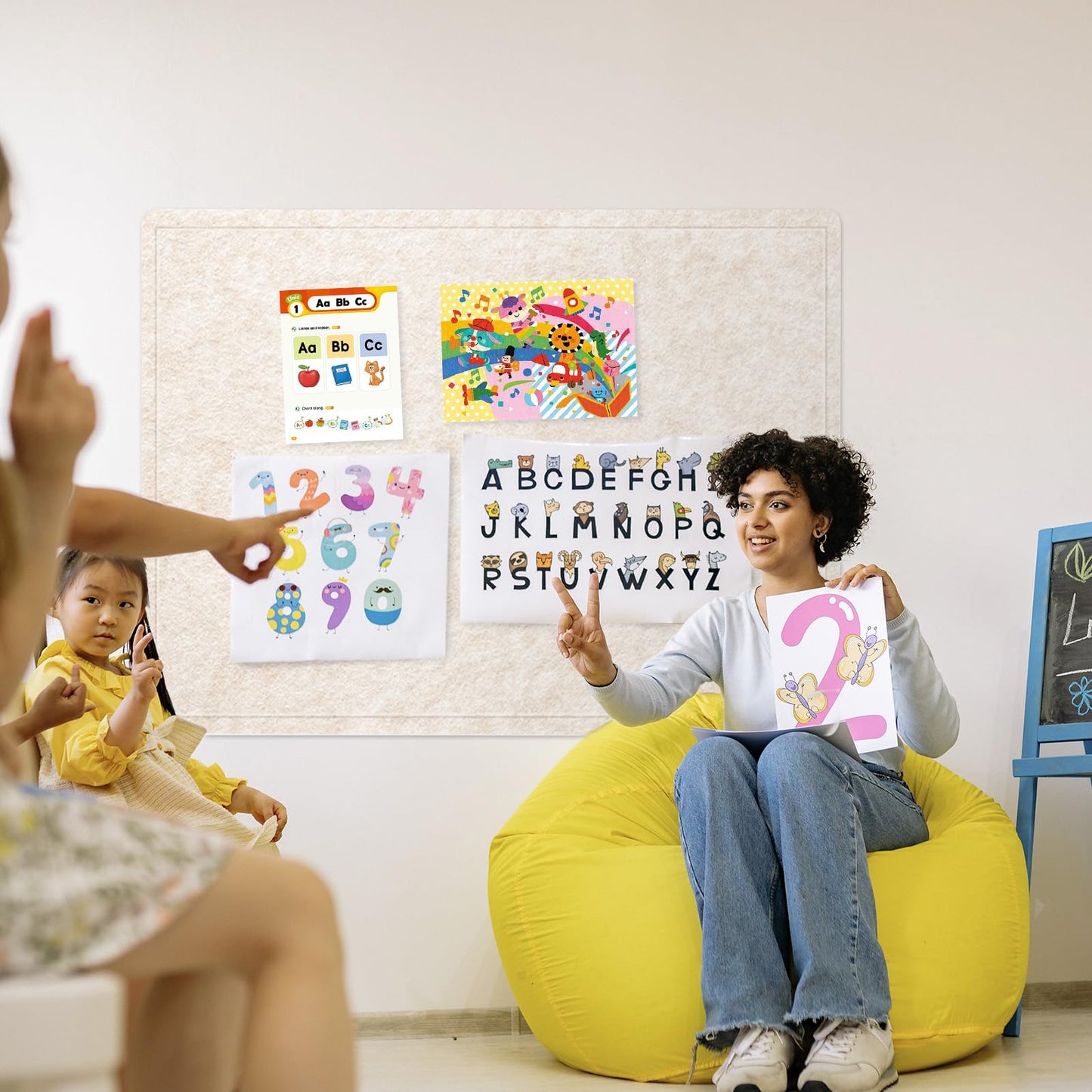 Lightomorrow Large Bulletin Board - 90 x 120 cm, Decorative Felt Pin Board for Wall - 4' x 3' Foldable Photo Display Board with Self-Adhesive Tape, Includes 20 Push Pins - Oatmeal