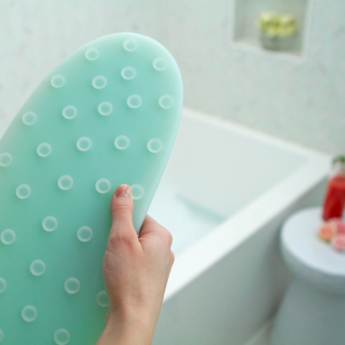 BATH BEAN Luxury Body Stopper, Anti-Slip Spa Accessory, Holds Reclined Position in Bath to Fully Release Tension, Bathe Comfortably Hands Free, and Keep Your Hair Dry. Recline, Relax, Stay Put!