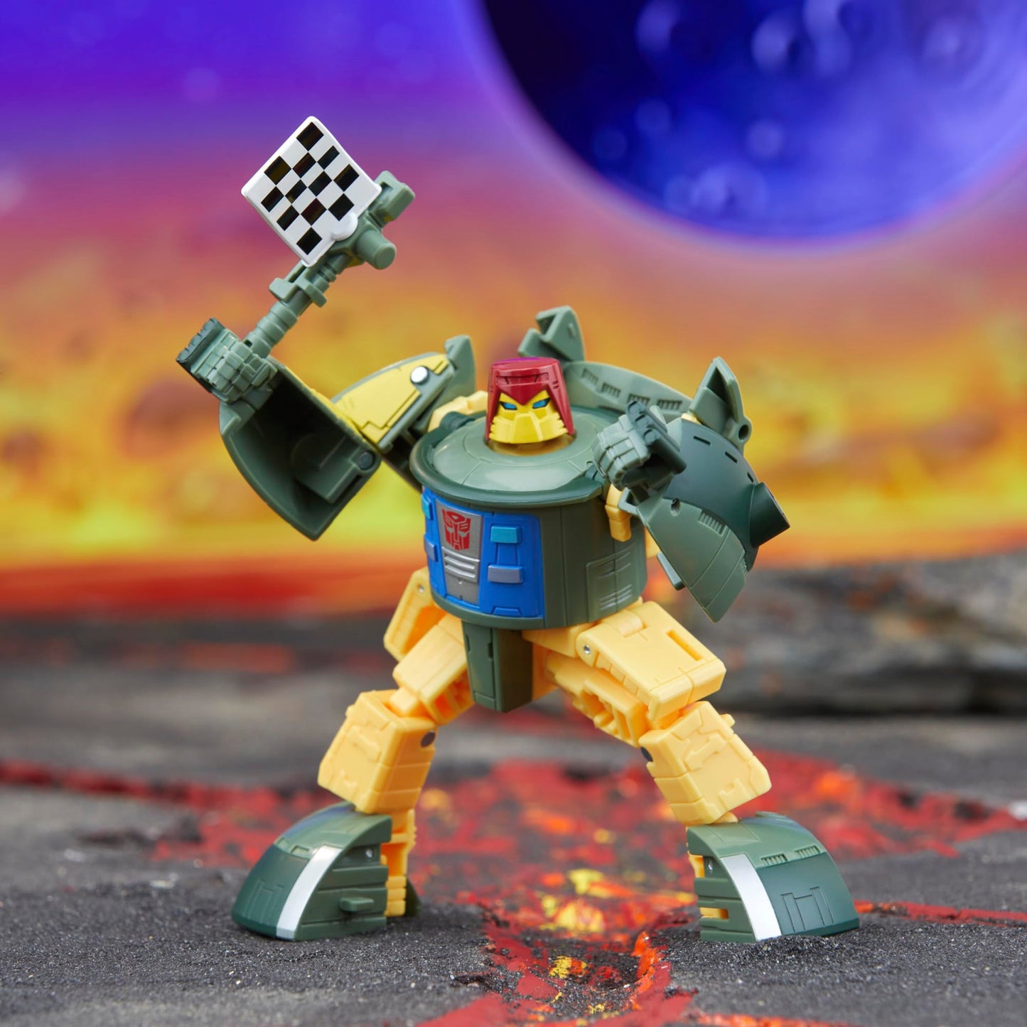 Transformers Legacy Deluxe Class Autobot Cosmos, 5.5-inch Converting Action Figure, 8+
