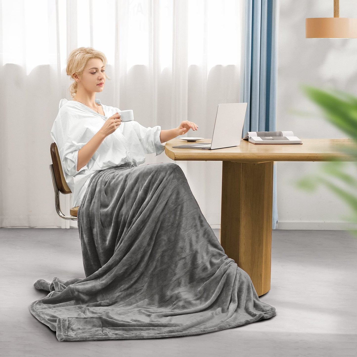 Electric Heated Blanket Twin Size 62"x84" - 1-10 Hour Timer, 6 Heat Settings, Machine Washable, Overheat Protection, Fast Heating Flannel Blanket for Home, Bed & Couch Use
