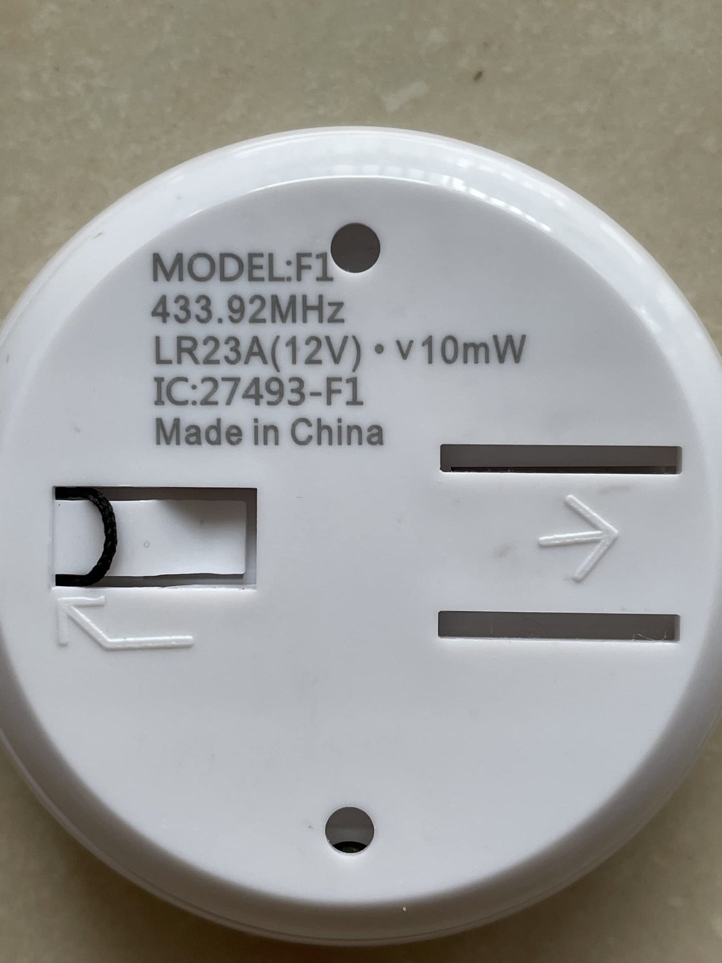 LIOTOIN Wireless Caregiver Pager Call Button Nurse Call Alarm System Alert Button Call Bell Panic Button for Elderly/Patient (2 Transmitter + 2 Plug-in Receiver)