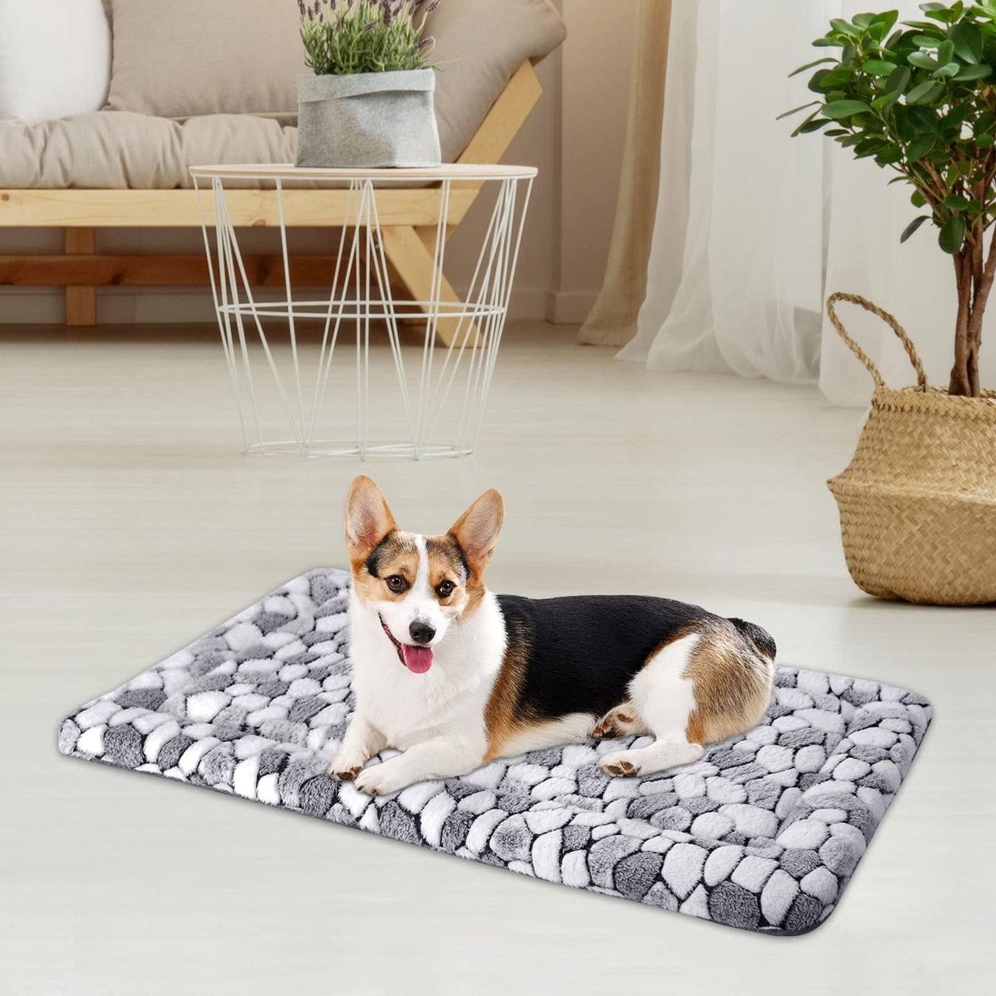 VANKEAN Dog Crate Mat, Reversible Dog Crate Pad (Cool & Warm), Machine Washable Pet Sleeping Mats for Small to XXX-Large Dogs and Cats