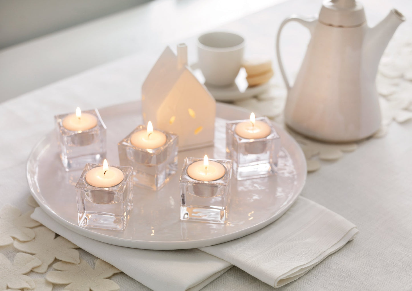 Bolsius Unscented 6 Hour Tea Light Candles Long Burning Wedding Party Tea Lights 100 in Bag (White)