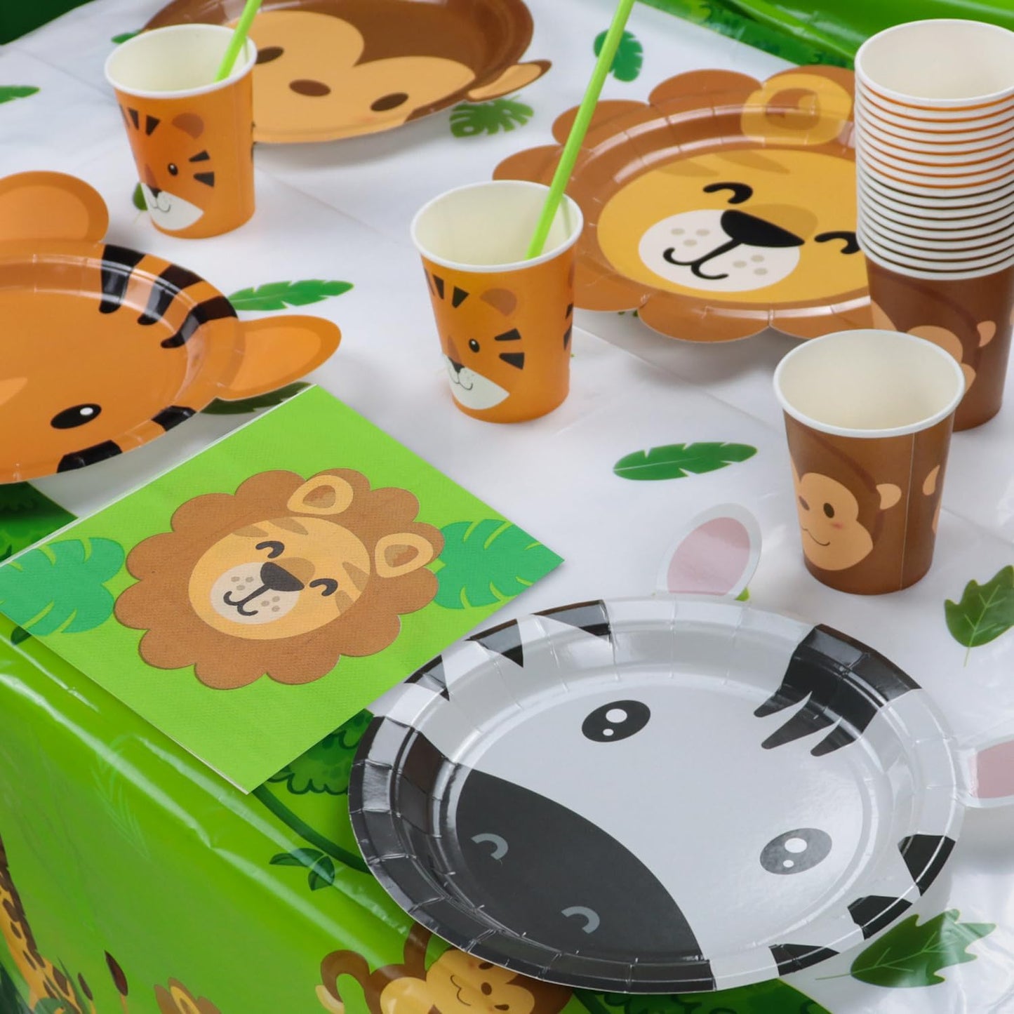 Jungle Safari Birthday Party Decorations, Animal Paper Plates, Safari Tablecloth, Animal Balloons, Happy Birthday Banner, Napkins, Animal Cups, Jungle Animal Birthday Decorations for Boys Kids
