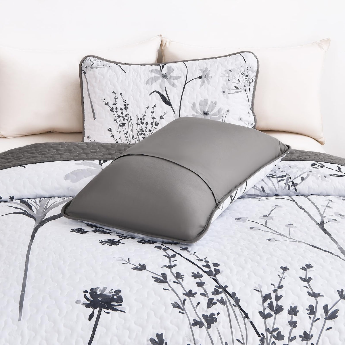 Dobuyly Floral Quilt Queen Size Set, Grey and White Botanical Queen Quilt Bedding Set 3 Pieces Soft Lightweight Microfiber Bedspread Coverlet Set for All Season, 96"x90"