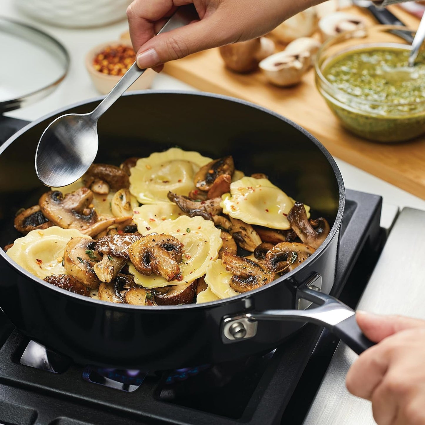 KitchenAid - Hard Anodized Nonstick Saute Pan with Lid (2.8L/3qt)
