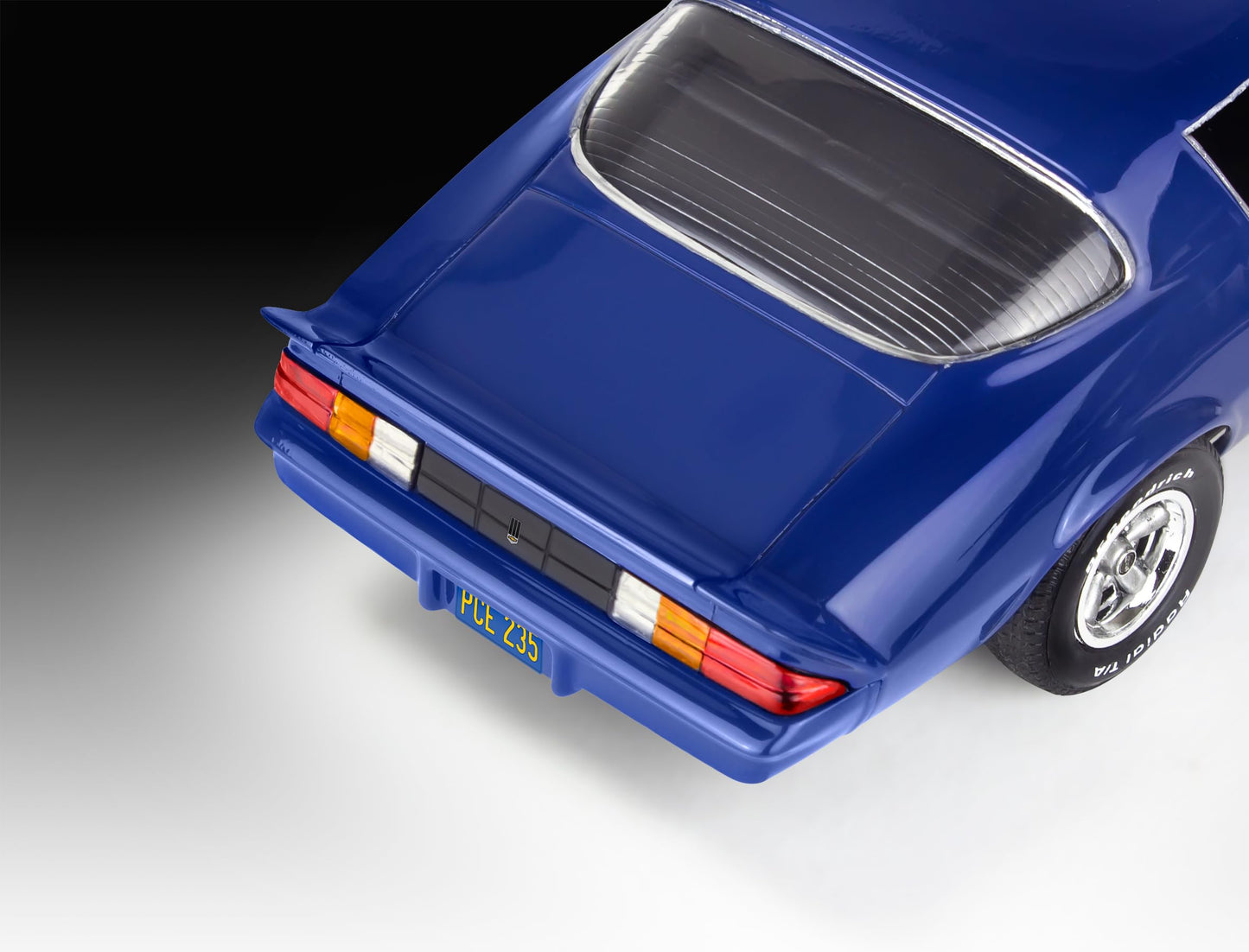 Revell 14560 Stranger Things Billy Hargrove's 1979 Chevy Camaro Z/28 1:24 Scale 89-Piece Skill Level 4 Model Building Kit