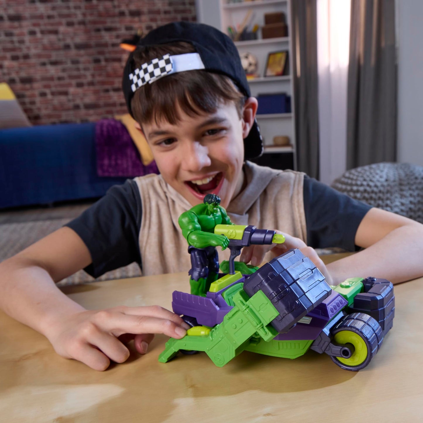 AVN 4" Hulk Blast N Smash Truck