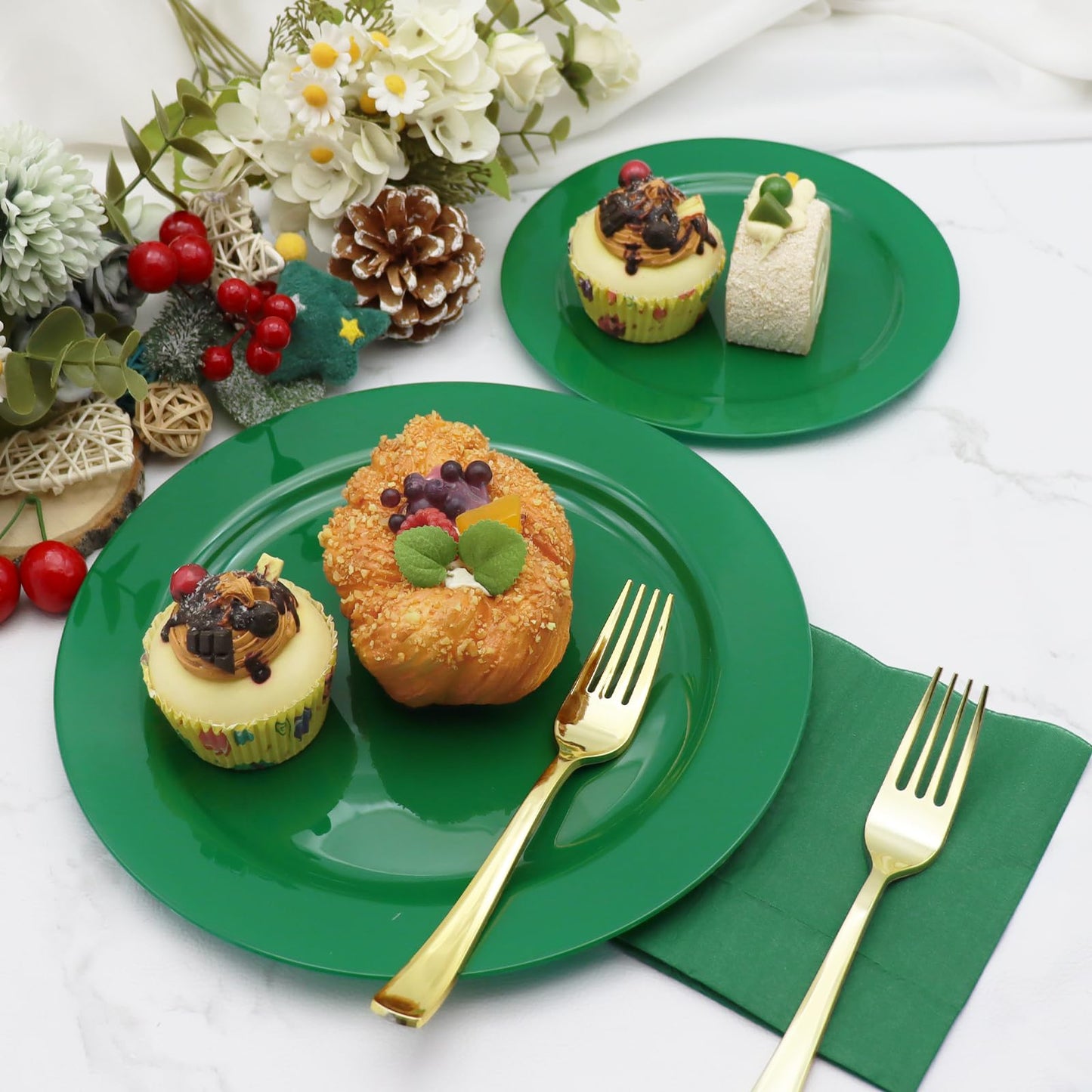 joy akkess 50 PCS Green Plates Disposable, Heavy Duty Green Plastic Plates include 25 Dinner (10.25") & Dessert (7.5") for Birthday, Christmas