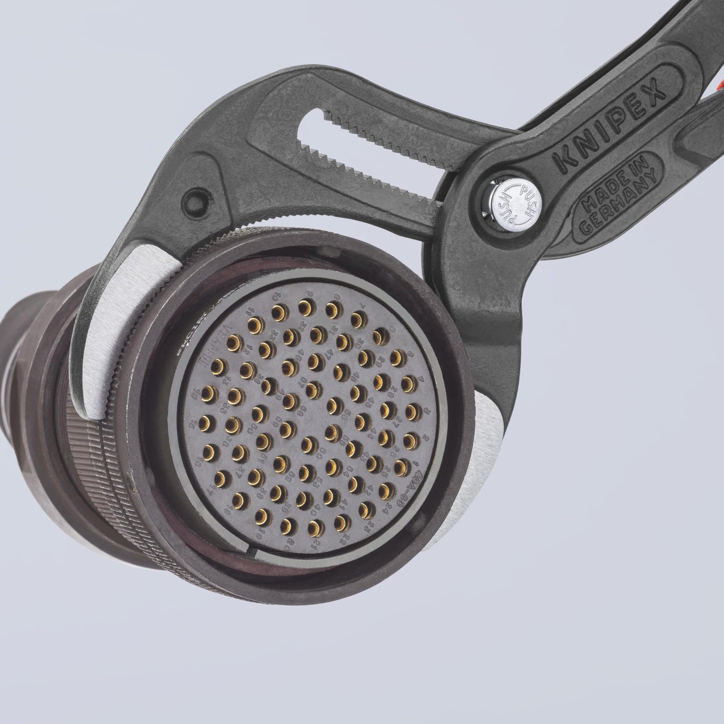 Pipe Gripping Pliers-Serrated Jaws