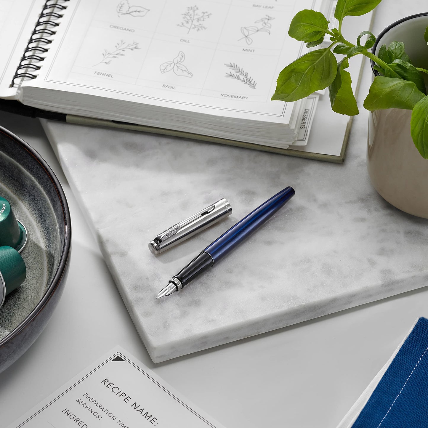 PARKER Jotter Fullfederhalter, Metallschaft In Royal Blue, Federstarke M, Blaue Tinte, Inklusive Geschenkbox