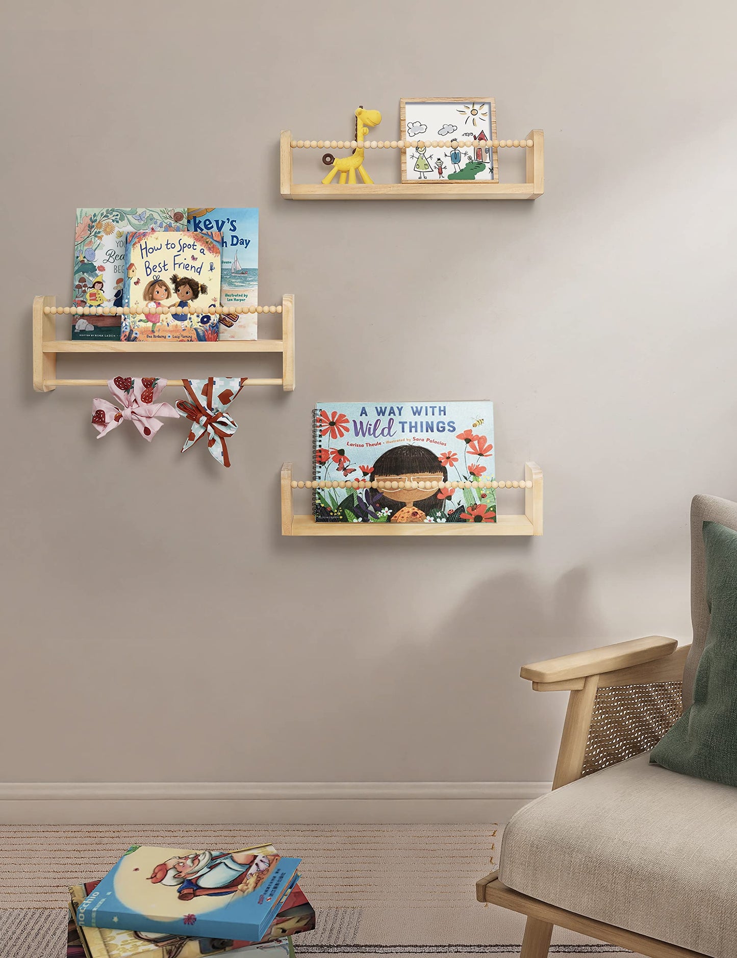 Maxpeuvon Nursery Book Shelves for Wall, Set of 3 Bookshelf Nursery Decor Natural Wood Wall Mounted Organizer with Towel Bar Hanging Floating Bookshelves for Kids Room, Bedroom and Kitchen