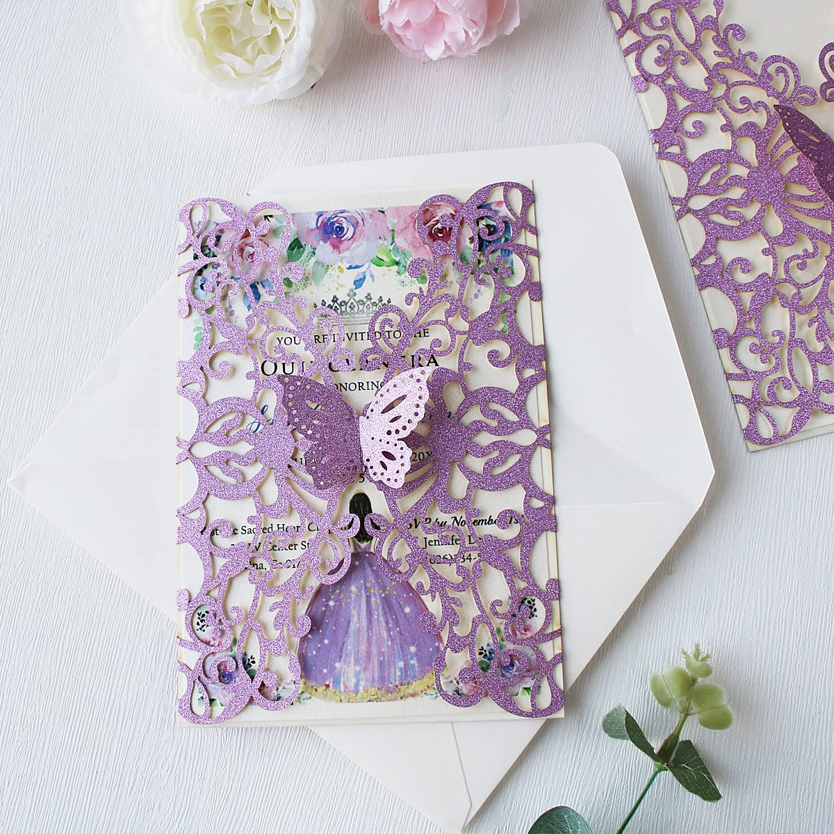 KUCHYNEE 50PCS 5.1 x7.3 Inch Purple Glitter Laser Cut Quinceanera invitations kit Hollow Floral Butterfly Pocket Invitation for Quincenera Wedding Invite (Purple Glitter)
