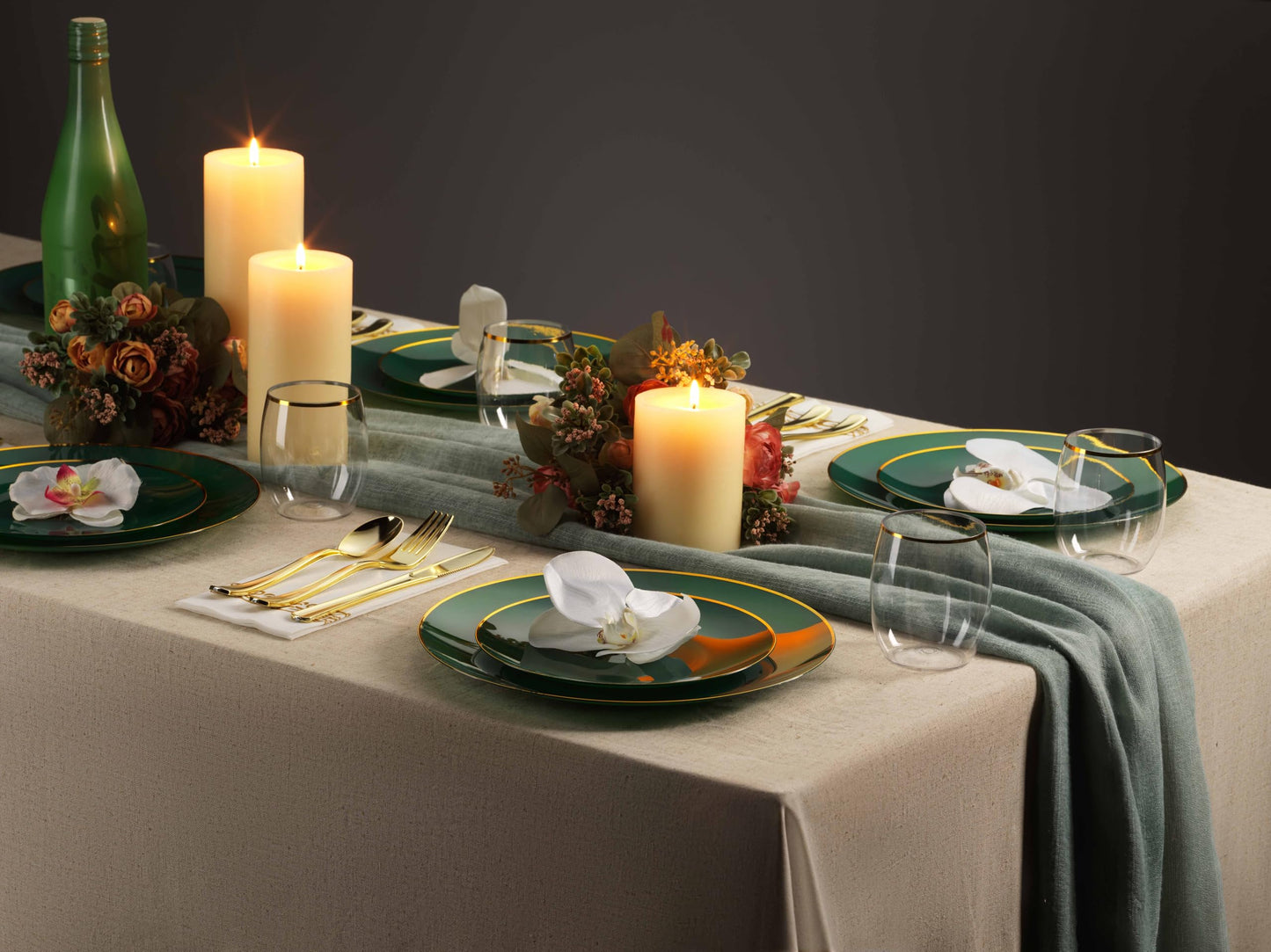 Munfix 100 Green Gold Plastic Plates Set, 50 Pcs 10 Inch Dinner and 50 Pcs 7 Inch Plastic Dessert Plates, Elegant Fancy Heavy Duty Disposable Plates for Party, Wedding, Green with Gold Rim