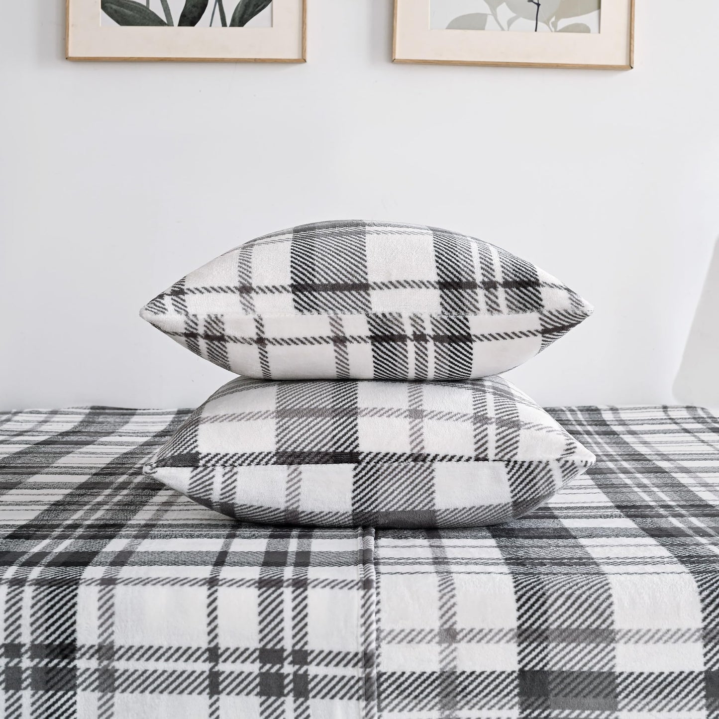 Viviland Plush Micro Fleece Queen Bed Sheet Set - Soft Fuzzy Polar Fleece Velour Velvet Sheets - Extra Warm Winter Fleece Bed Sheets with 15" Deep Pocket - Grey Plaid - Queen