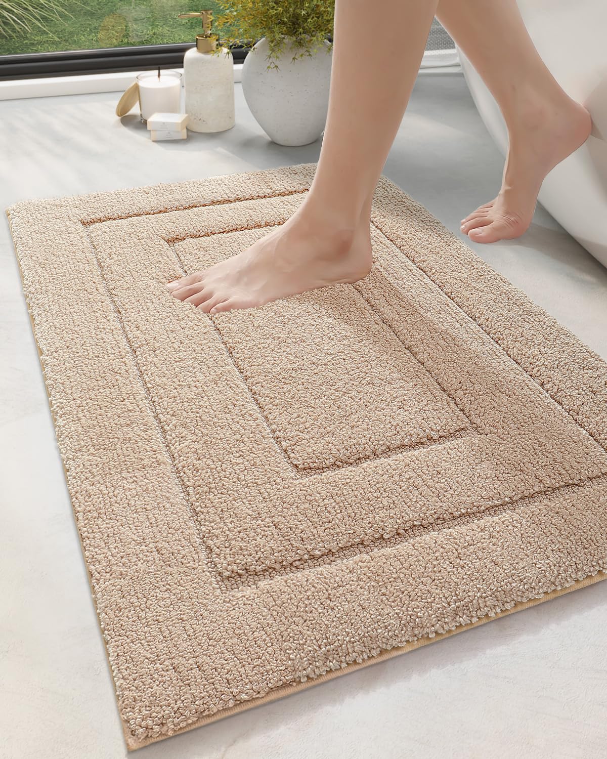 DEXI Bath Mat Non Slip, 24x36 Absorbent Microfiber Soft Bathroom Rug, Machine Washable Carpet for Shower Floor Bathmat Decor, Beige