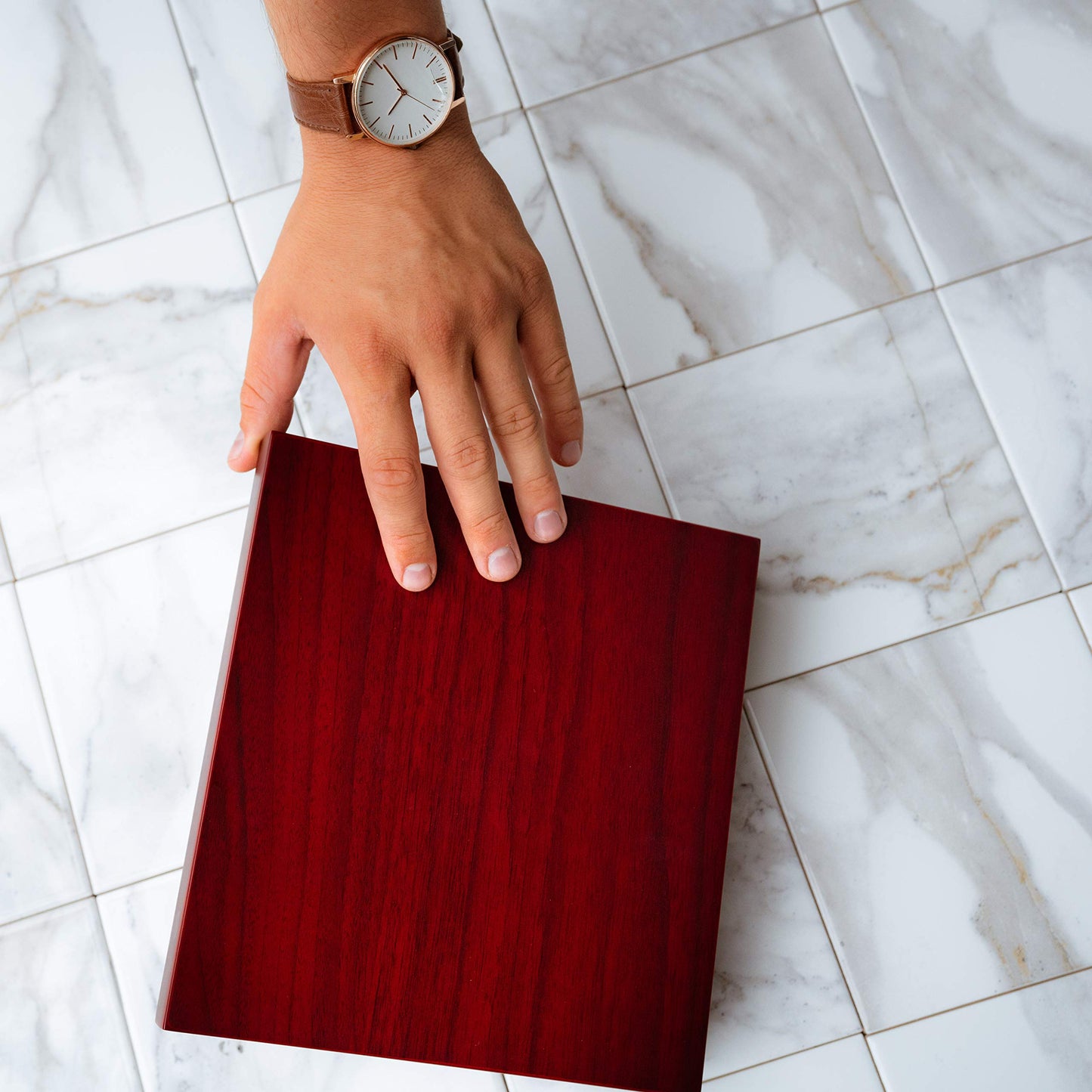 Cherry Finish Spanish Cedar Humidor with Magnet Seal and Humidifier Gel