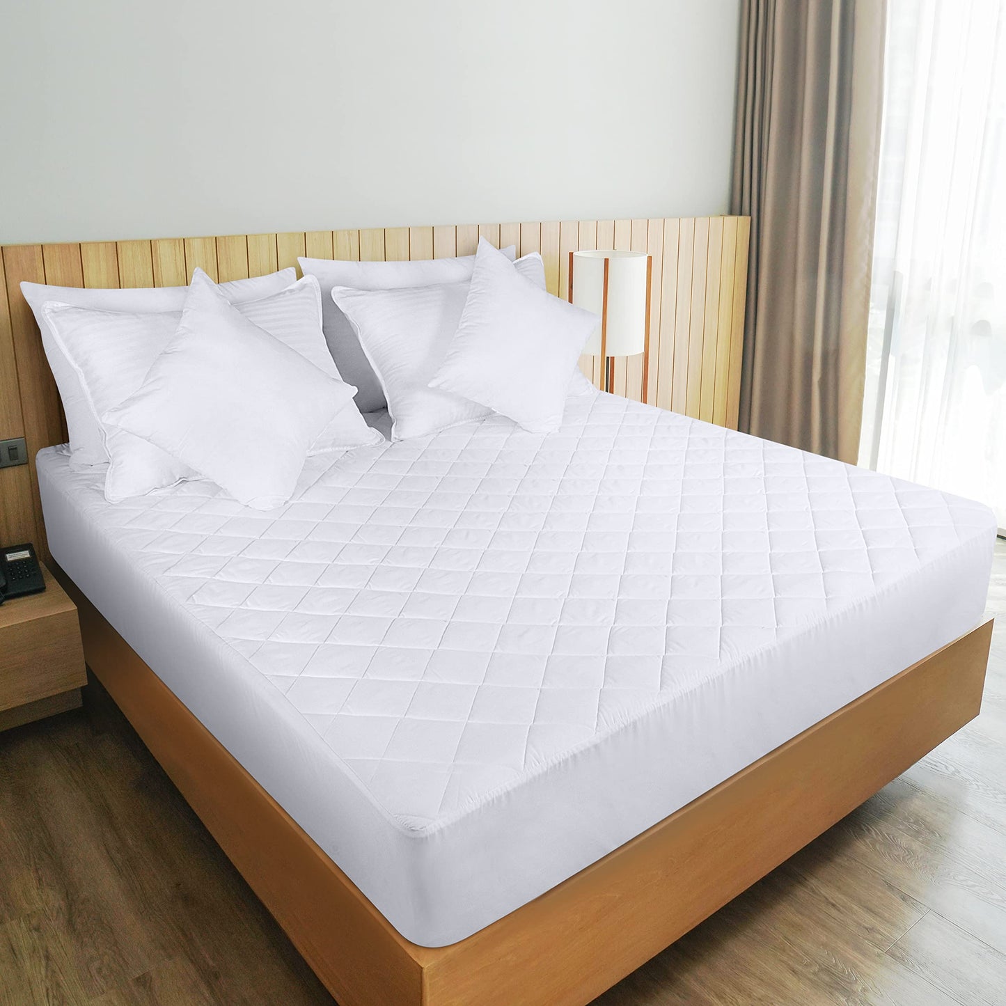 Utopia Bedding Quilted Fitted Mattress Pad – Full Size, Elastic Fitted Mattress Topper Protector and Cover Stretches up to 16 Inches Deep, Machine Washable (White)