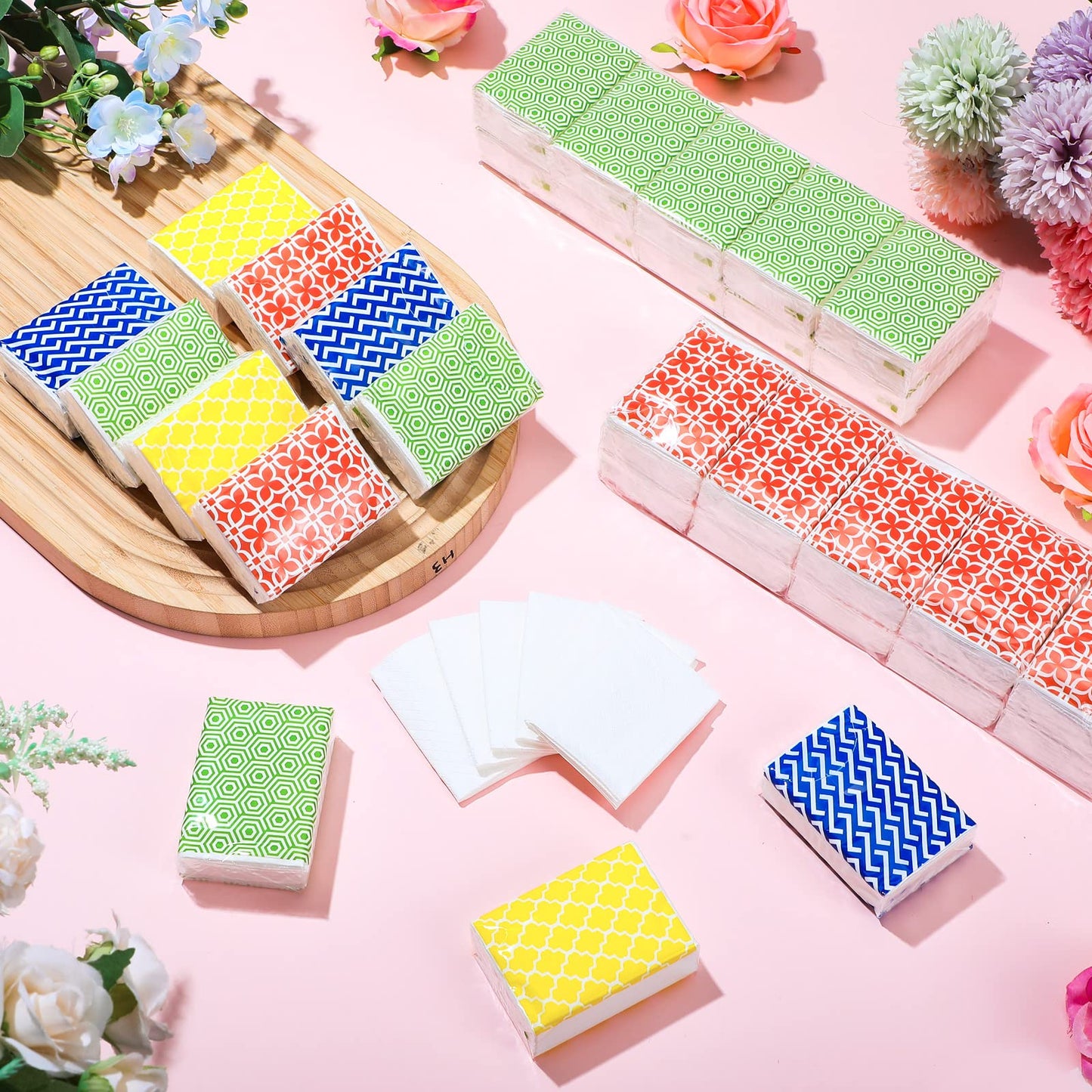 Yinder 120 Packs Travel Size Pocket Tissues 3 Ply Facial Paper Bulk Geometric Small Wallet Tissues for 2026 Graduation Business Trip Ceremony School Classroom Office Car Wedding Party Supplies(Modern)