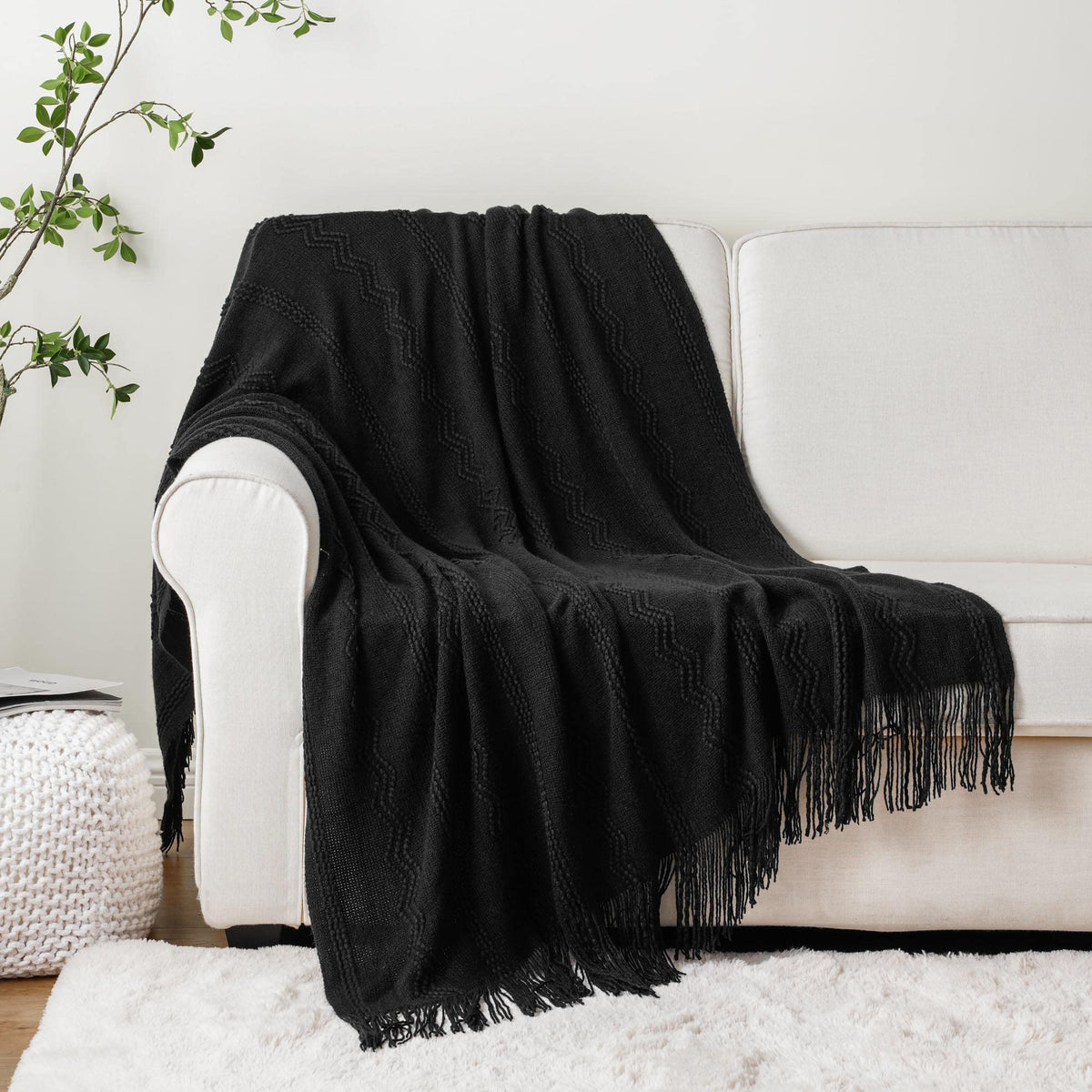 BATTILO HOME Black Throw Blanket Geometric Pattern Decorative Indoor Outdoor Lightweight Throws for Sofa Couch Chair Home Decor 50"x60"