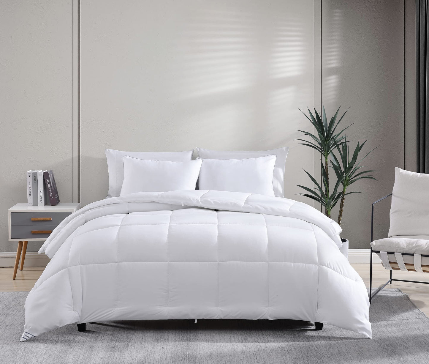 Comforter Twin Size Goose Down Alternative Microfiber Quilted Solid Comforter/Duvet Insert - Ultra Soft Hypoallergenic Bedding - Medium Warmth for All Seasons Twin Comforter - White