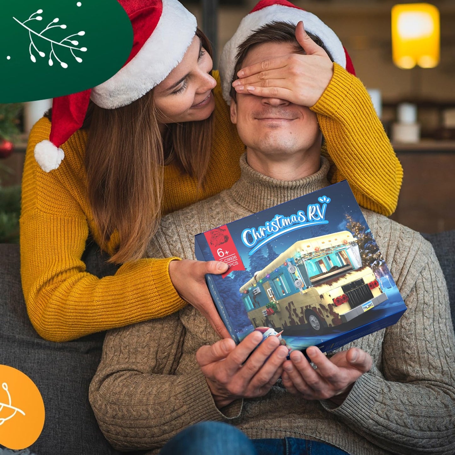 Christmas Cousin's RV Building Kit,LED Holiday Snow Village RV,10.1 Inch Christmas RV,Compatible with Lego,Gifts for Family and Friends(532pcs)