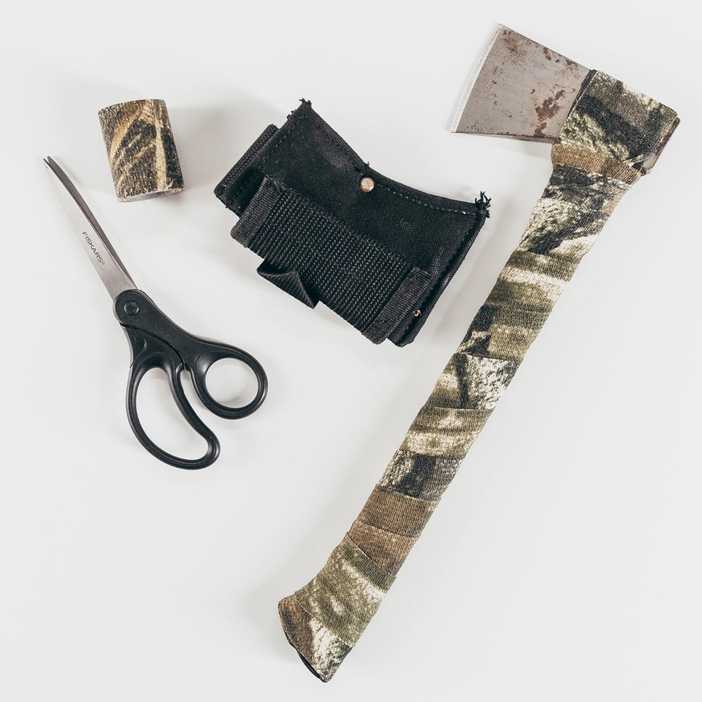 GEAR AID Camo Form Self-Cling and Reusable Fabric Camouflage Wrap, Adds Grip and Shield Hands from Hot or Cold Surfaces to Protect You and Your Equipment, Realtree Edge, 2” x 144” Roll, 2 Pack