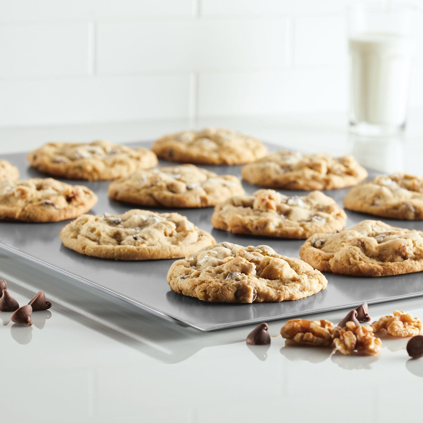 Farberware Insulated Bakeware 15.5-Inch x 20-Inch Jumbo Cookie Sheet
