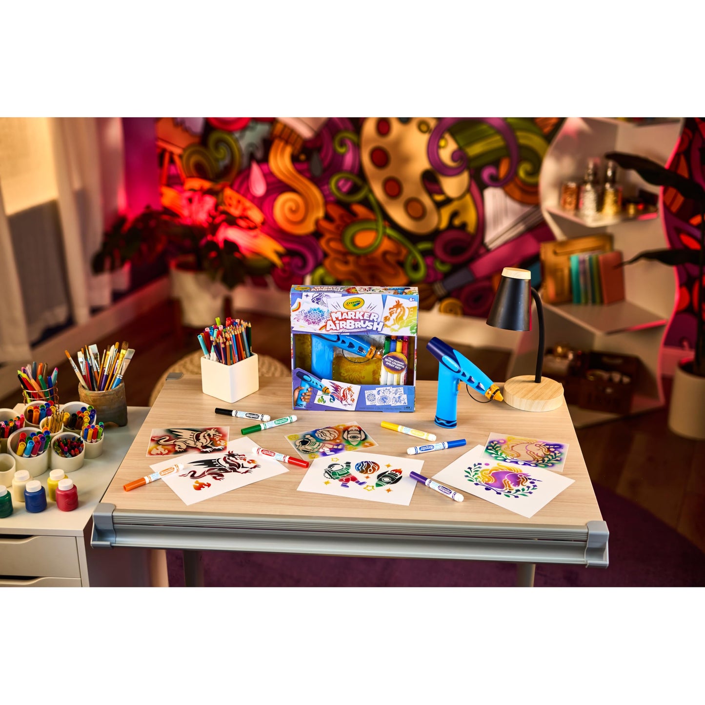 Crayola Marker Airbrush Spray Art Kit, DIY Marker Art Set for Kids, No Batteries Required, Toys for Kids, Gift for Boys & Girls, 6+