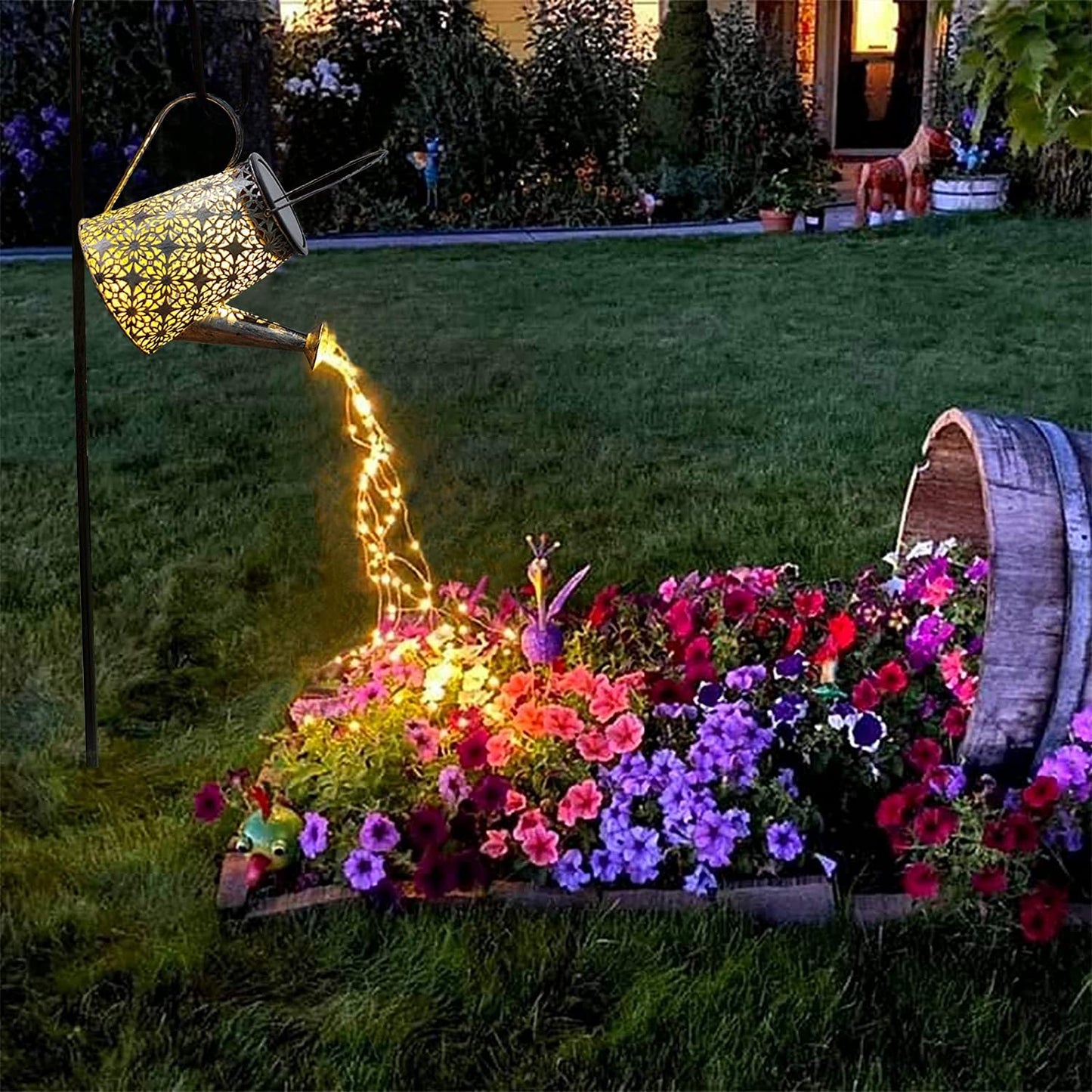 Watering can with Lights,Solar Lantern Outdoor Hanging Waterproof, Decorative Retro Metal Solar Lights for Table Patio Yard Pathway Walkway