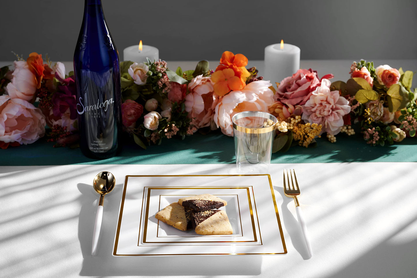 BloominGoods Plastic Disposable Square Dinner Plates | 50-Pack 9.5 inches White with Gold Rim Square Plates | Ideal for Weddings, Parties, & Catering | Heavy Duty & Non Toxic