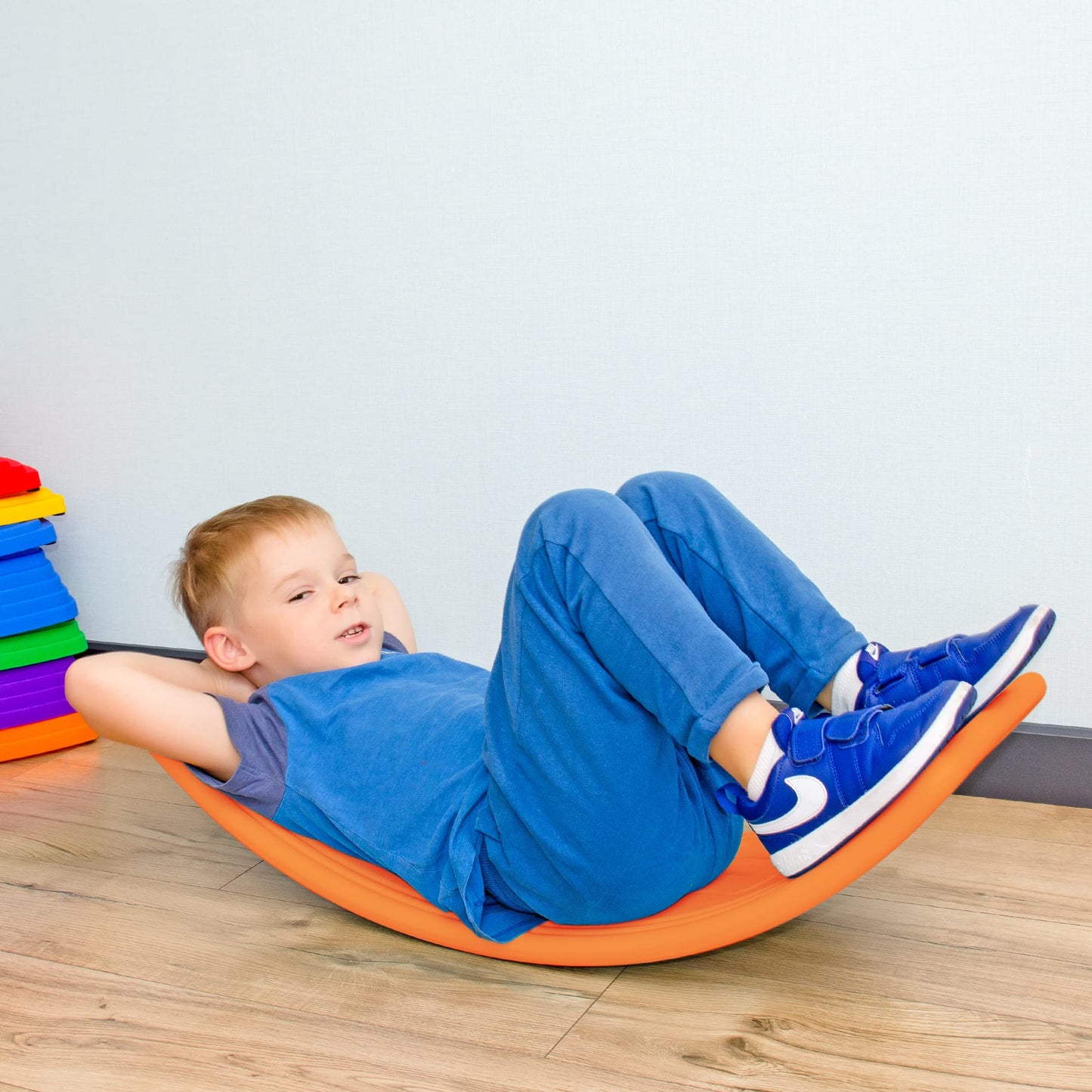 Balance Board Kids - 90x29 cm - Montessori Vestibular Waldorf Rocker Plastic Non Slip Board - Kid Yoga Curvy for Toddlers Kids Boys Girls and Adults - Indoor Outdoor Balancing, Max Load 91 kg