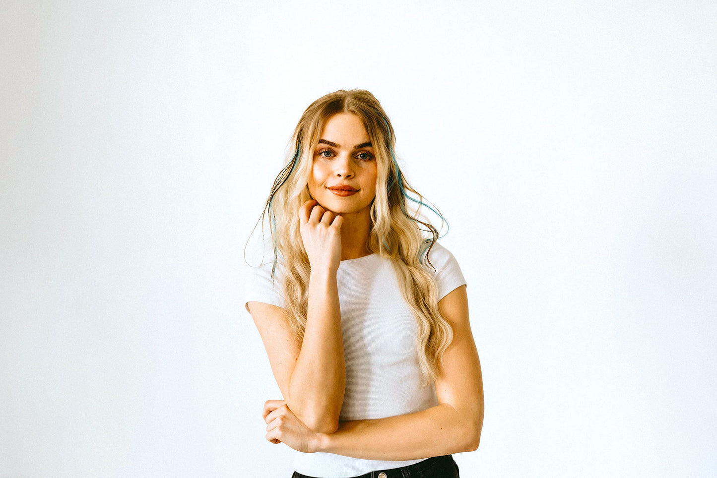 21 Natural & Turquoise Color Hair Extensions – 9”–14” Long – DIY Rooster Kit with 20 Micro-Link Beads – 100% Real Feathers – Eye-Catching Boho Style