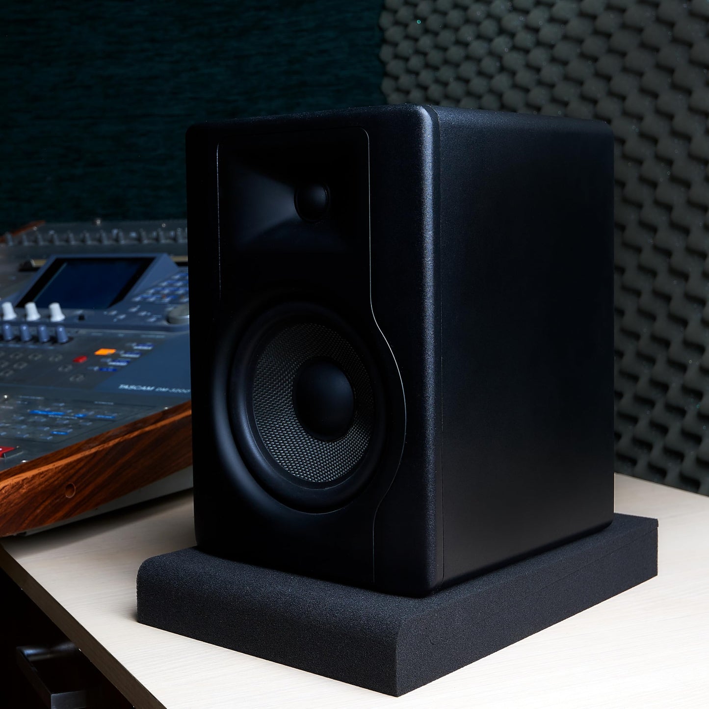 Sound Addicted - Studio Monitor Isolation Pads for 5'' Inch Monitors, Pair of Two High Density Acoustic Foam which Fits Most Speaker Stands | SMPad 5