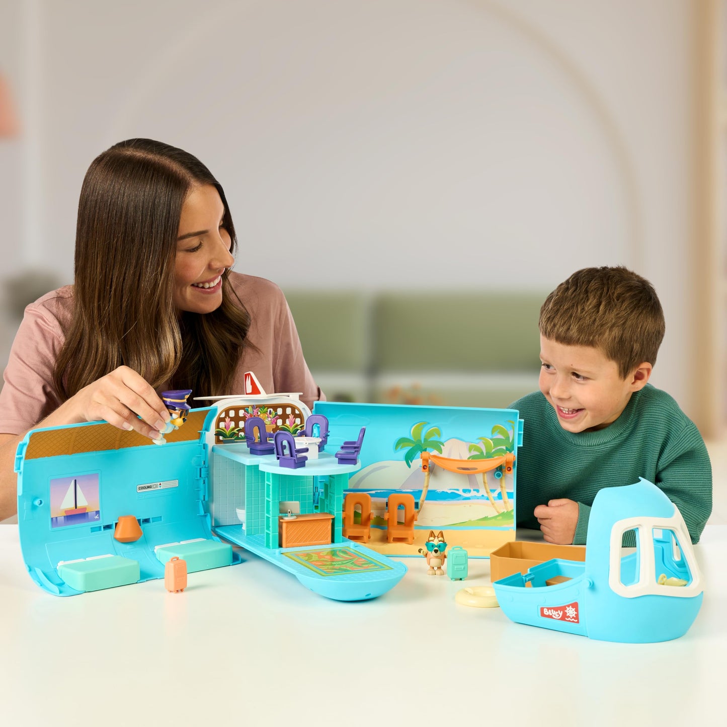 Bluey 3-in-1 Transforming Plane Playset, Transforms from A Plane to A Resort and a Boat! Over 25 Sounds and Phrases