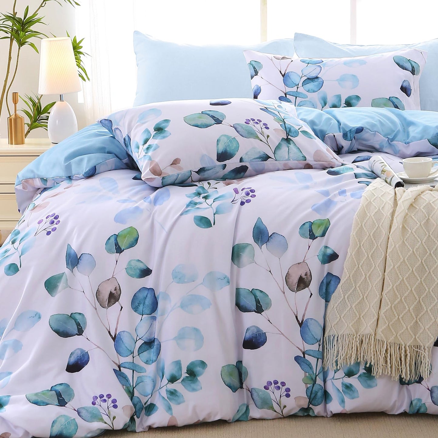 MUXHOMO Blue Flower Queen Comforter Set 7 Pieces, Elegant Floral Print Bed in a Bag Queen, Breathable Reversible Botanical Pattern Bedding Set with Comforter, Sheets, Pillowcases, and Shams