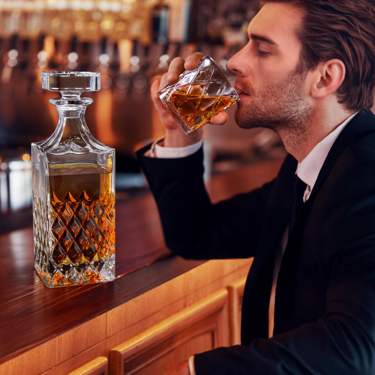 Lighten Life Whiskey Decanter Set for Men, Italian Crystal Glass Decanter with 4 Whisky Glasses in Gift Box, Unique Gifts for Him Dad Husband Brother, Mens Birthday Gift, Cool Bourbon Scotch Liquor