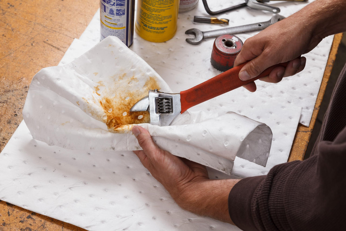 BRADY SPC BPO100 Basic Oil only Heavy Weight Pad, White, 15-Inch by 17-Inch (100 Per Bale)