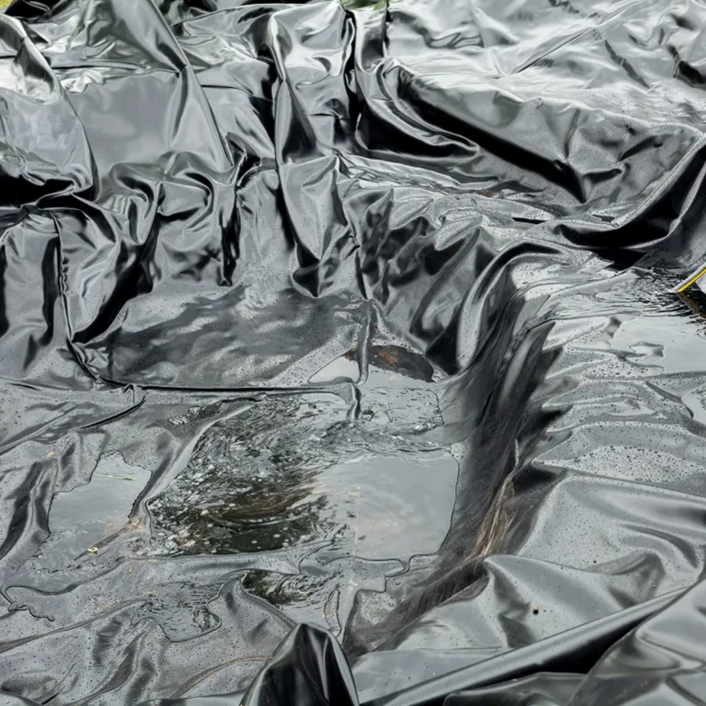 Yarlung 7x10 Feet Pond Liner, 20 Mil Pond HDPE Mat Black Garden Pond Liner for Fish Ponds, Fountains, Waterfall, Water Features