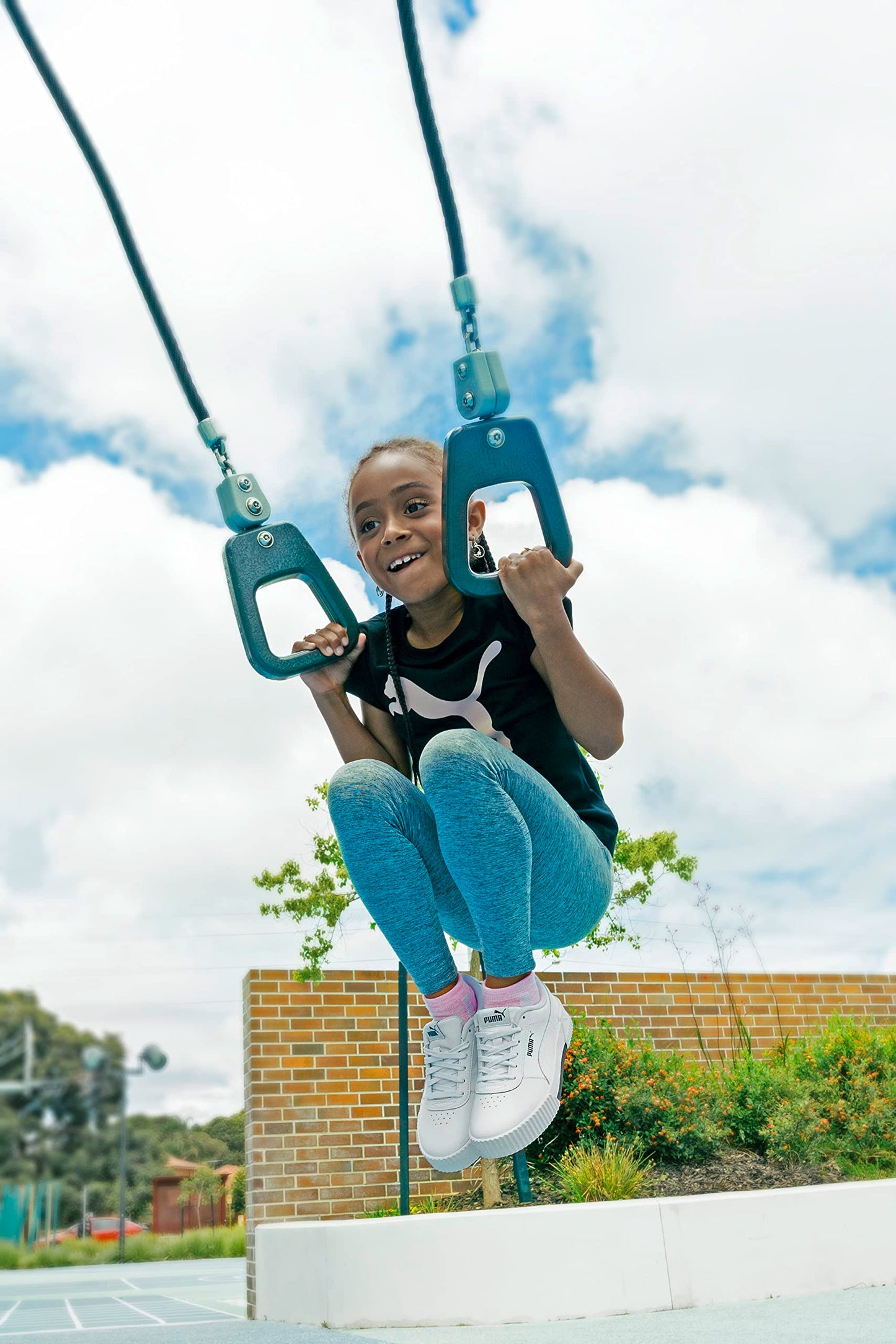 PUMA Girls' Core Logo Legging, Elastic Waistband, Soft & Comfortable, Black Heather, Medium